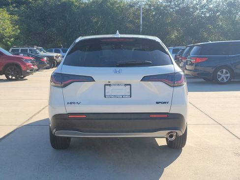 New 2026 Honda HR-V Sport image 5