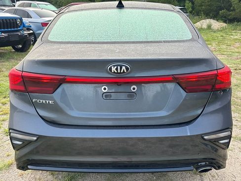 Used 2020 Kia Forte LXS FWD image 5