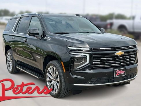 Used 2025 Chevrolet Tahoe High Country w/ Sun And Tow Package AWD/4WD image 1