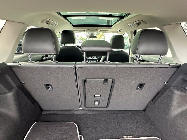 Certified 2023 Volkswagen Taos SEL AWD/4WD image 17