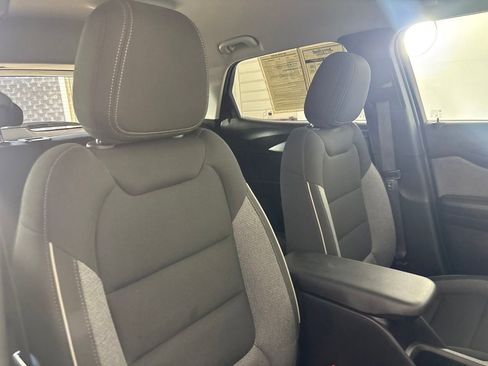 Used 2025 Chevrolet TrailBlazer LT AWD/4WD image 21