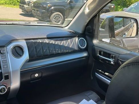Certified 2017 Toyota Tundra Platinum AWD/4WD image 22