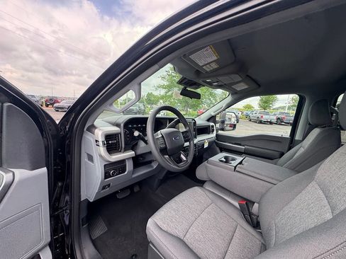New 2026 Ford F250 XL w/ STX Appearance Package AWD/4WD image 8