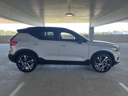 Used 2021 Volvo XC40 T5 R-Design w/ Advanced Package AWD/4WD image 27
