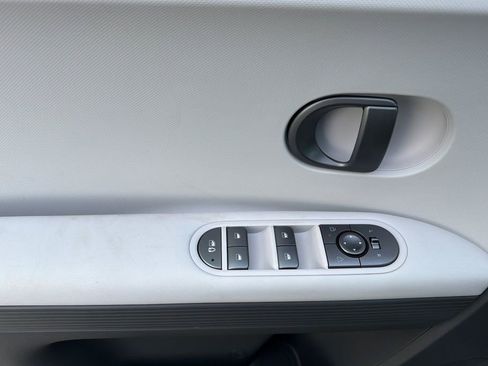 New 2026 Hyundai Ioniq 5 SEL image 9