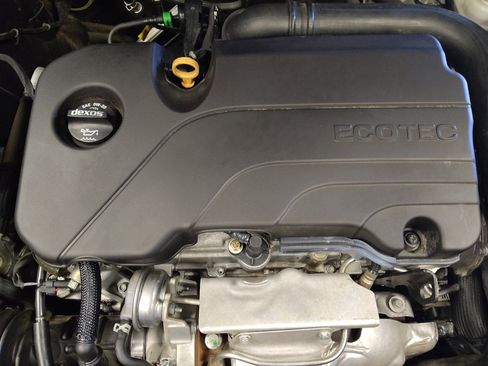 Used 2018 Chevrolet Malibu LS image 30