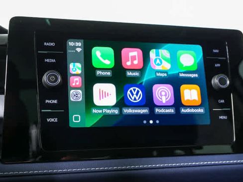 New 2026 Volkswagen Taos SEL image 16