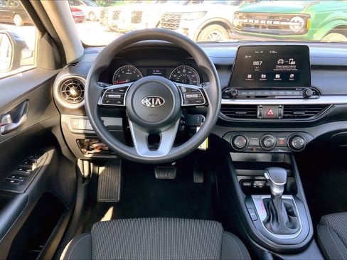 Used 2021 Kia Forte LXS FWD image 11
