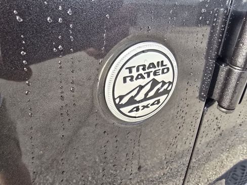 Used 2020 Jeep Wrangler Unlimited Sahara w/ Uconnect 4C Nav & Sound Group image 11