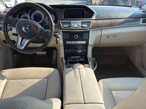 Used 2016 Mercedes-Benz E 350 4MATIC Sedan image 29