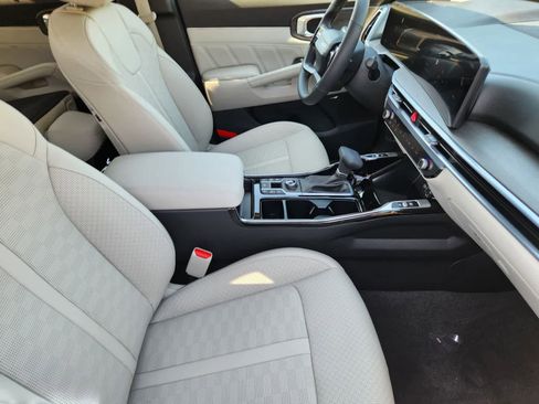 New 2026 Kia Sorento SX image 12