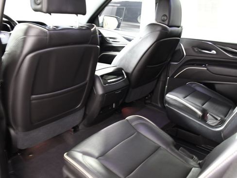 Used 2021 Cadillac Escalade Sport w/ Driver Assist Tech Package AWD/4WD image 27
