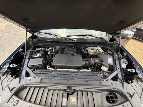 Used 2019 Chevrolet Silverado 1500 LT w/ Texas Edition AWD/4WD image 11