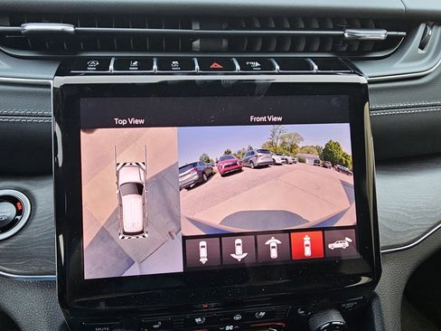 New 2025 Jeep Grand Cherokee L Overland w/ Advanced Protech Group III image 16