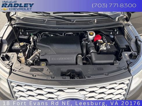 Used 2018 Ford Explorer Platinum AWD/4WD image 10