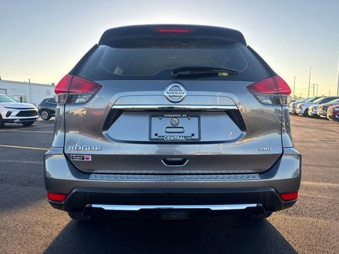 Used 2019 Nissan Rogue S AWD/4WD image 5