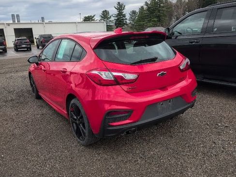 Used 2018 Chevrolet Cruze LT w/ Sun And Sound Package image 6