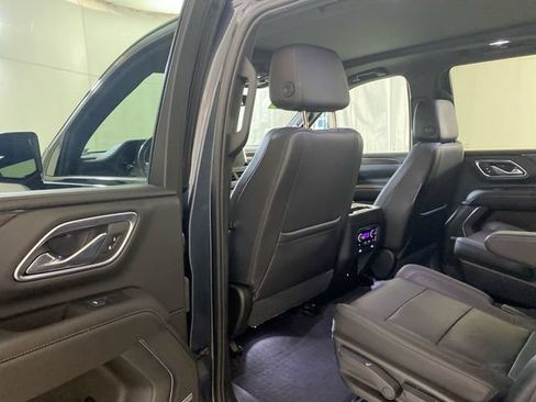 Used 2021 Chevrolet Tahoe Z71 w/ Z71 Signature Package AWD/4WD image 29