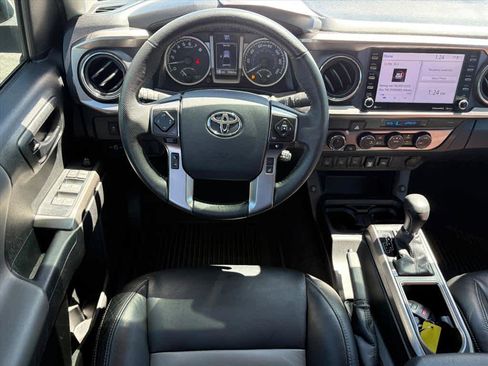 Used 2023 Toyota Tacoma SR5 image 4