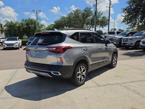 Certified 2021 Kia Seltos EX AWD/4WD image 8