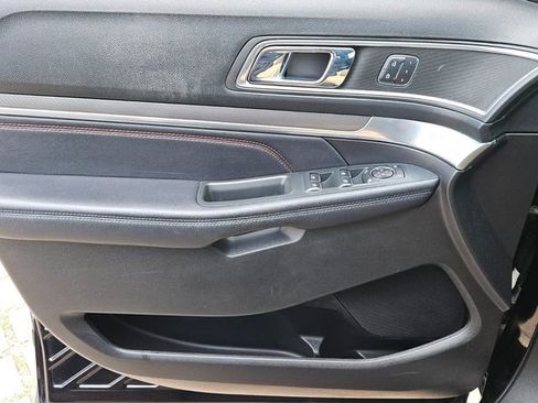 Used 2017 Ford Explorer Sport w/ Equipment Group 401A image 28