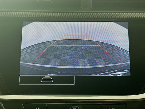 Used 2023 Buick Encore GX Select w/ Safety Package II image 23