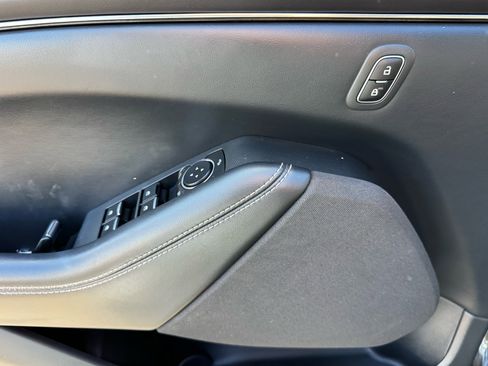 Used 2022 Ford Mustang Mach-E Select image 16