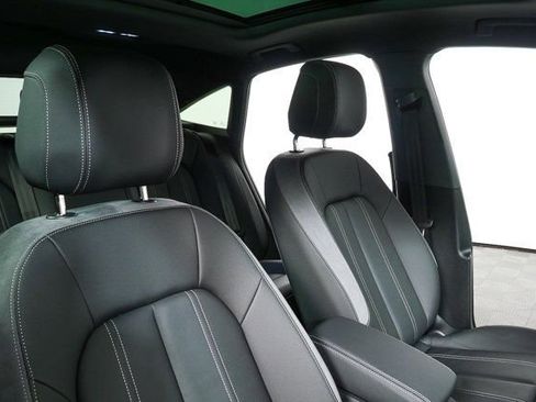 New 2026 Audi Q4 e-tron Premium image 23