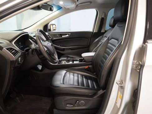 Used 2019 Ford Edge SEL w/ Equipment Group 201A AWD/4WD image 5