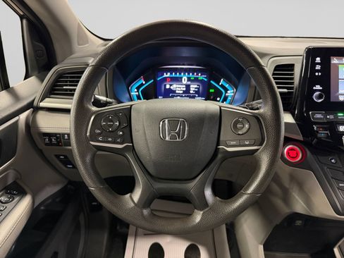 Used 2018 Honda Odyssey EX image 18