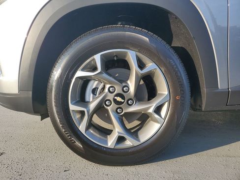 New 2026 Chevrolet Trax LT image 5