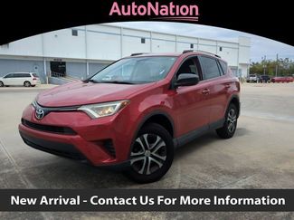 Used 2016 Toyota RAV4 LE video 1