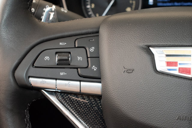 Used 2025 Cadillac XT6 Sport w/ Technology Package AWD/4WD image 27