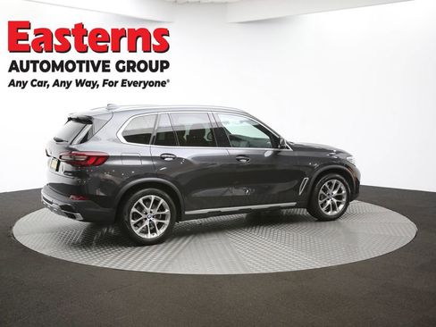 Used 2022 BMW X5 xDrive40i w/ Premium Package image 48