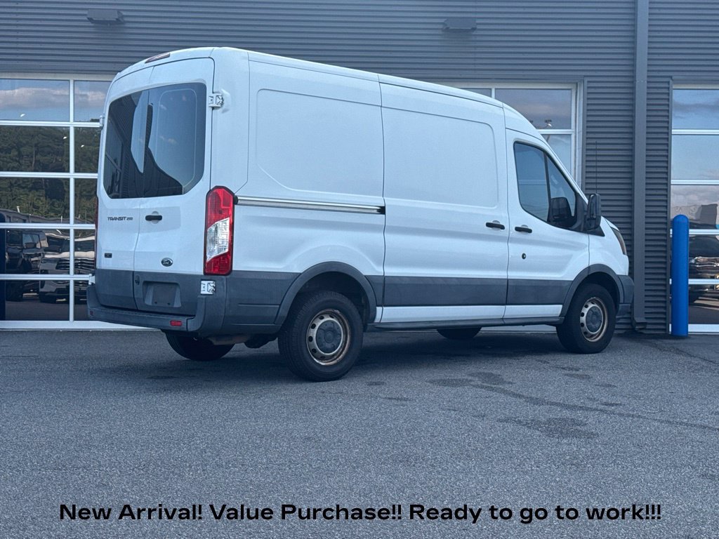 Used 2017 Ford Transit 250 130 Medium Roof RWD image 4