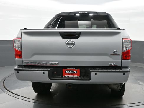 Used 2016 Nissan Titan SL image 5