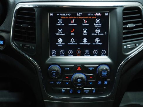Used 2018 Jeep Grand Cherokee Altitude image 19