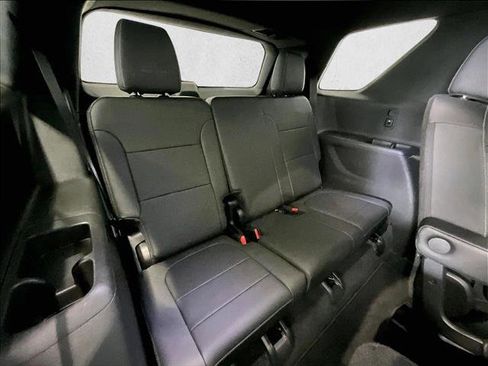Used 2022 Chevrolet Traverse LT w/ LT Premium Package FWD image 29