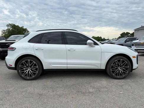 Used 2023 Porsche Macan AWD/4WD image 7