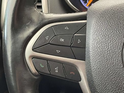 Used 2018 Jeep Grand Cherokee Altitude AWD/4WD image 32