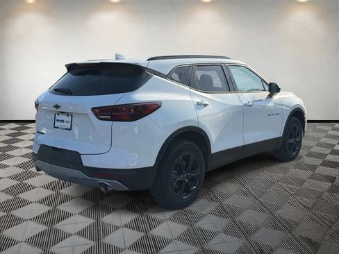 New 2026 Chevrolet Blazer LT w/ Convenience Package FWD image 5