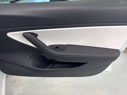 Used 2020 Tesla Model 3 Long Range image 24