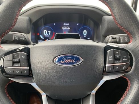 Used 2025 Ford Explorer ST-Line image 15