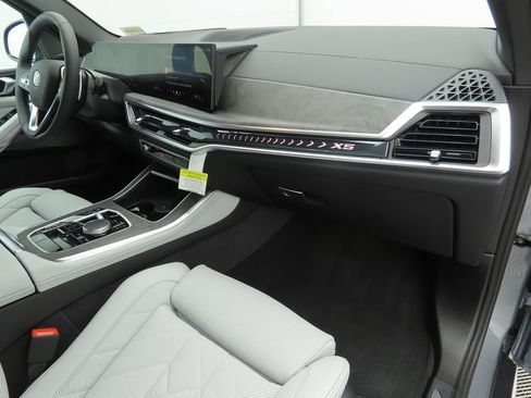 New 2026 BMW X5 sDrive40i w/ Premium Package image 17