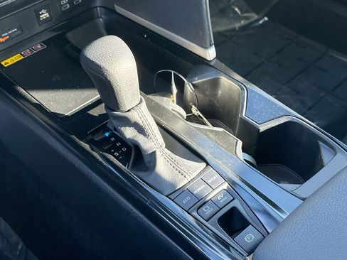 Used 2025 Toyota Camry LE image 19