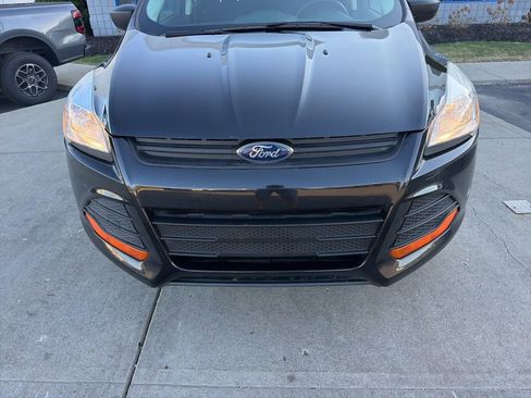 Used 2015 Ford Escape S image 18