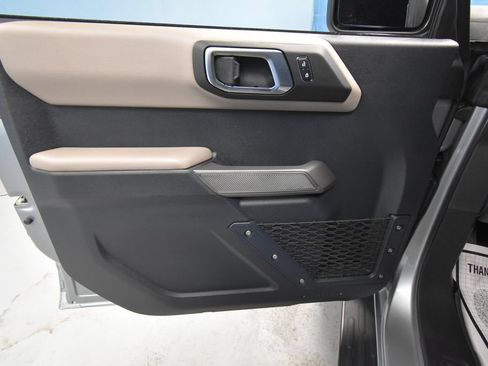 Used 2023 Ford Bronco Wildtrak AWD/4WD image 5