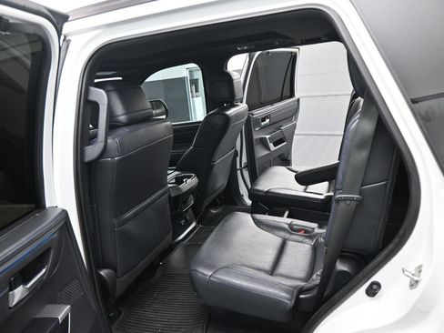Used 2023 Toyota Sequoia Platinum AWD/4WD image 3