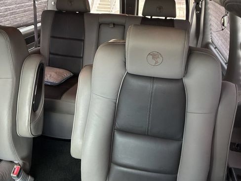 Used 2016 Chevrolet Express 2500 RWD image 8