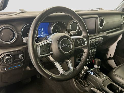 Used 2023 Jeep Wrangler Unlimited Sahara w/ Cold Weather Group AWD/4WD image 18